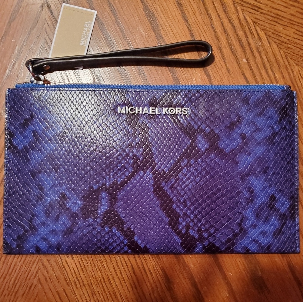 New Michael Kors Wristlet